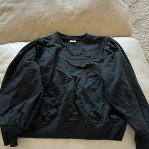 Black crew neck, puff sleeve